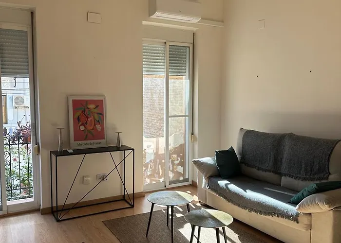 Precioso Apartamento Junto A Ruzafa En Edificio Tipico Valenciano