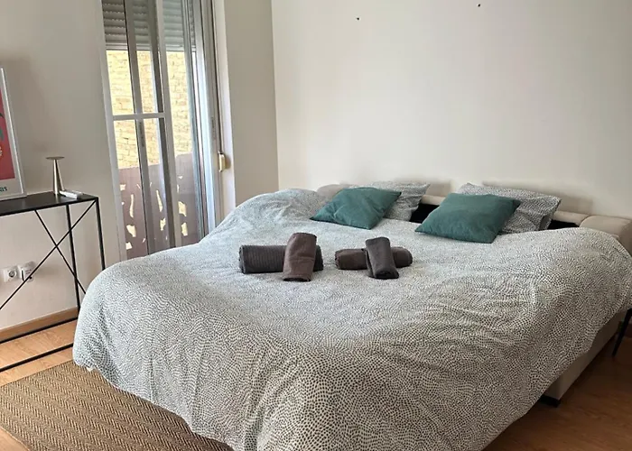Precioso Apartamento Junto A Ruzafa En Edificio Tipico Valenciano